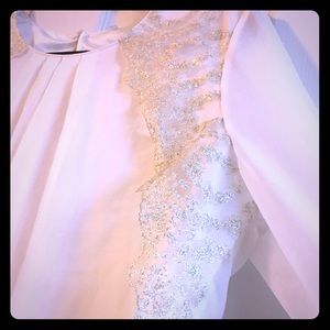 🍁Beautiful angelic blouse